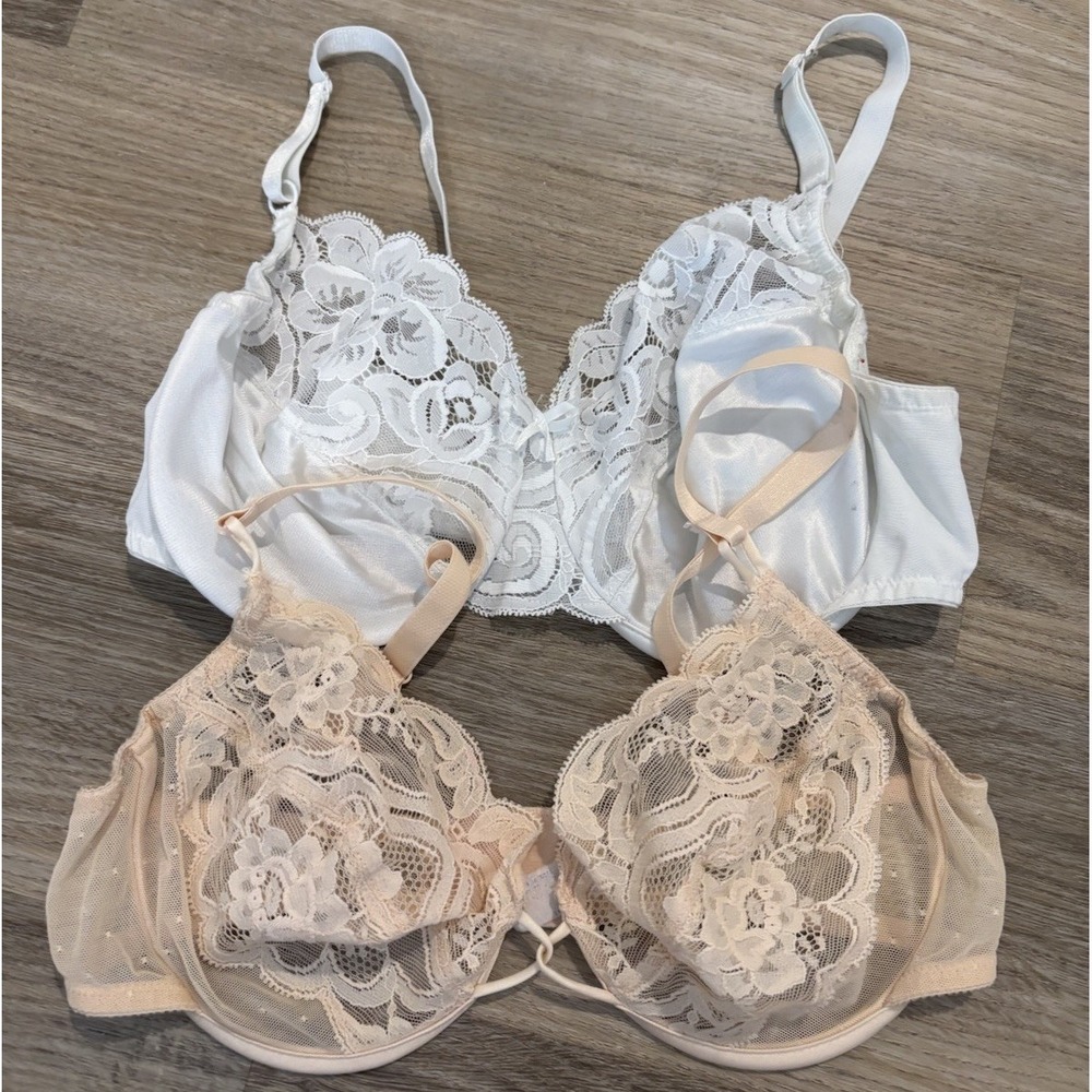 LOT OF 2 Vintage Vanity Fair Size 36C Bra Style 75–075 Lace Criss Cross Beige